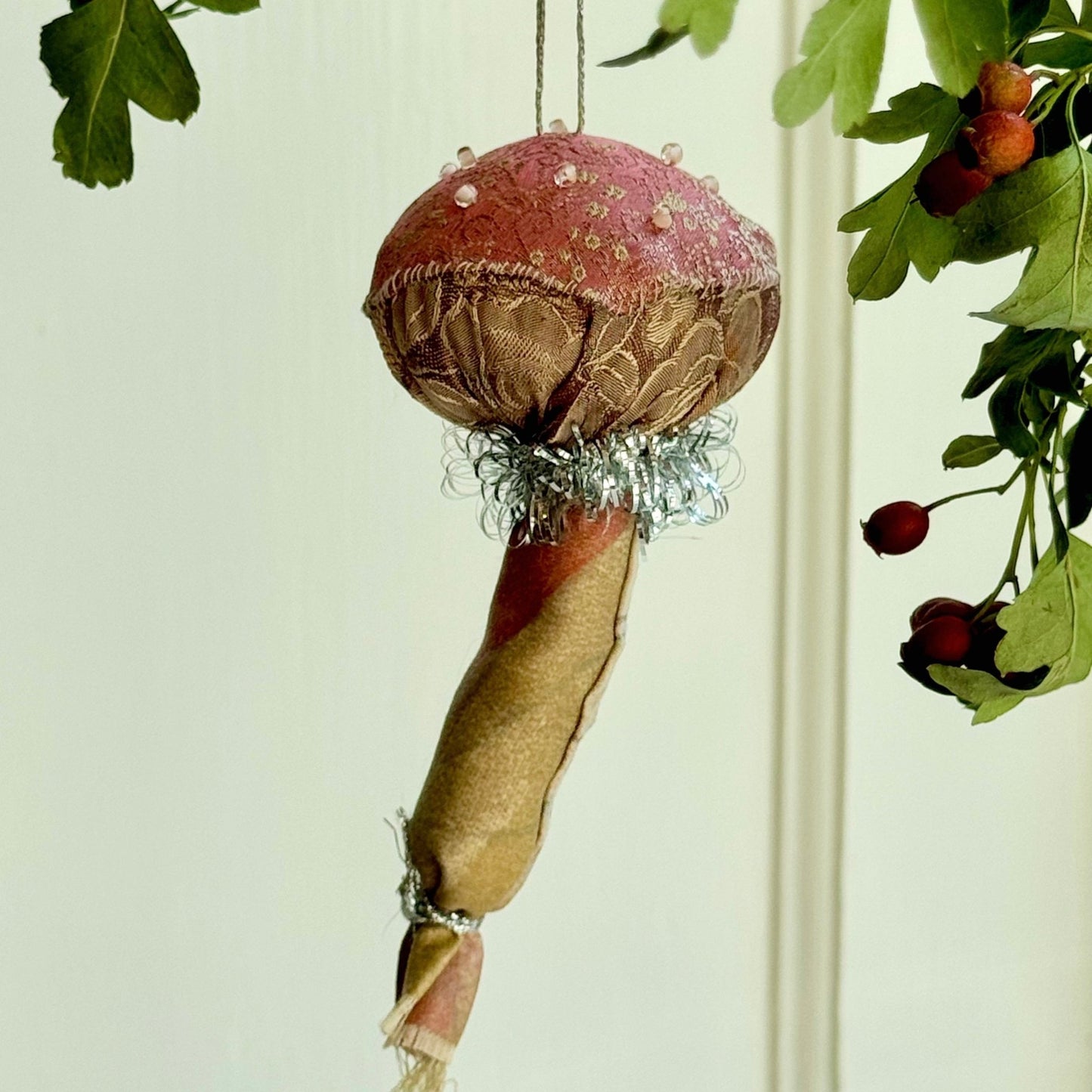 Håndlavet svamp no.45 - Omel Studio - Julepynt
