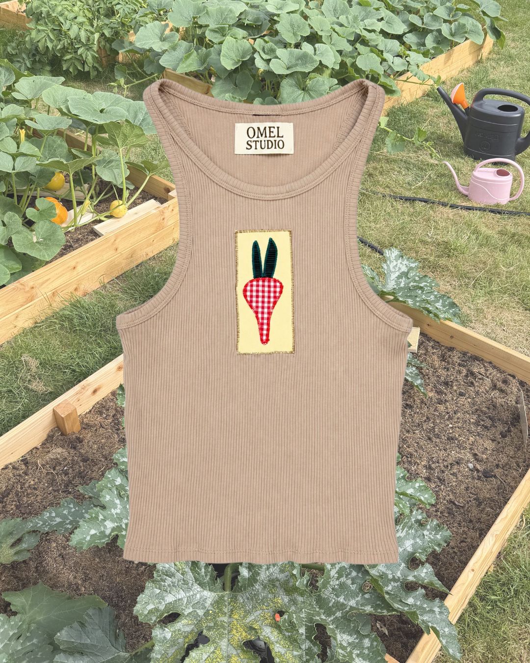 In The Garden No. 16 - Omel Studio