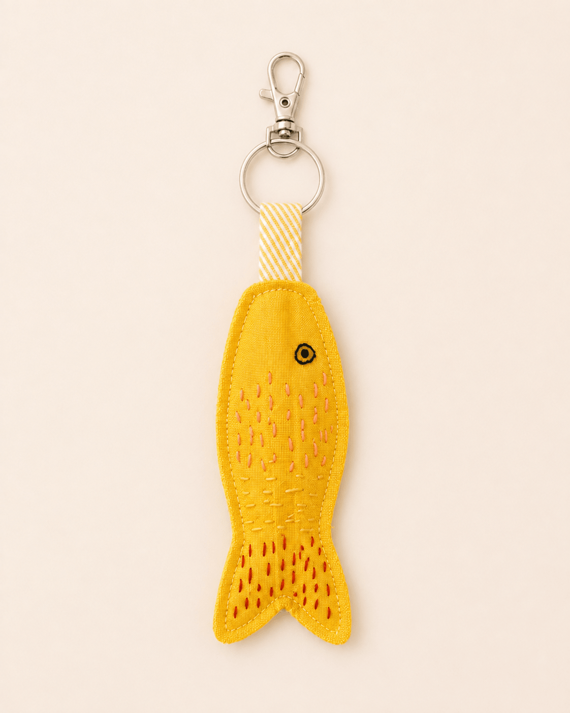 Broderet nøglering no.19 - Omel Studio-