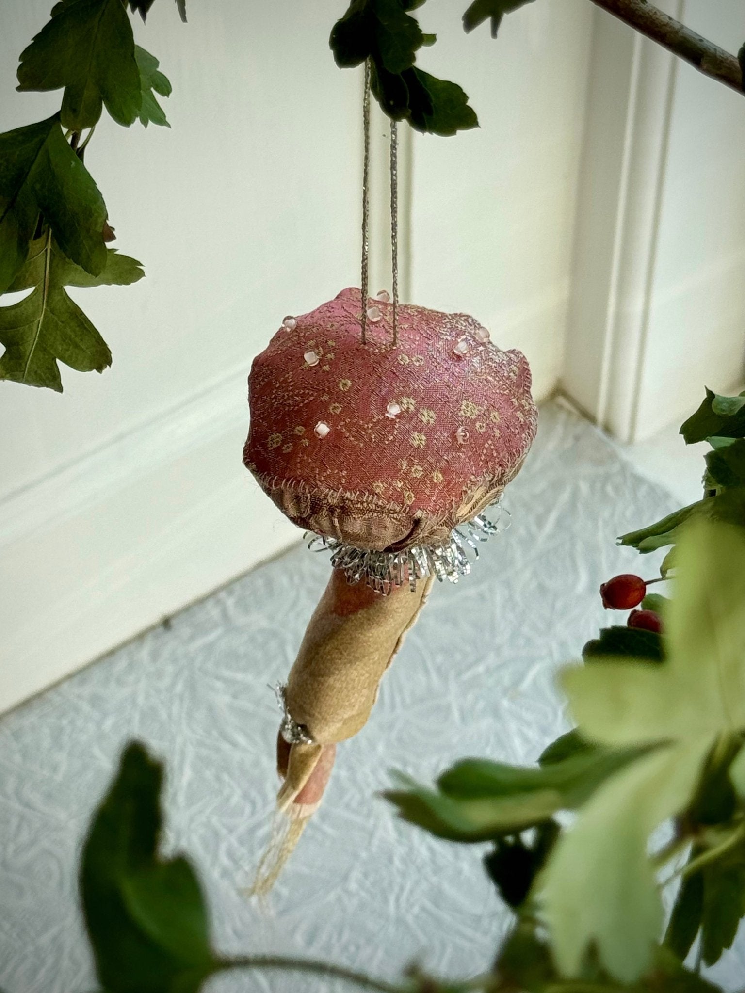 Håndlavet svamp no.45 - Omel Studio - Julepynt