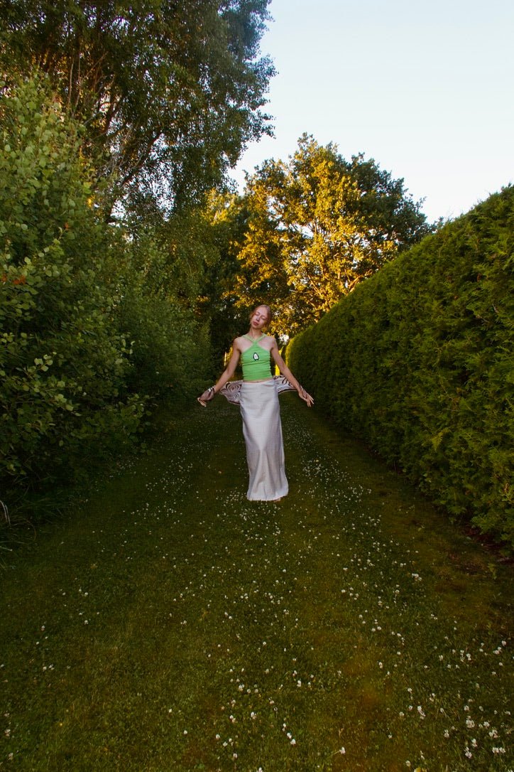 In The Garden No. 8 - Omel Studio-