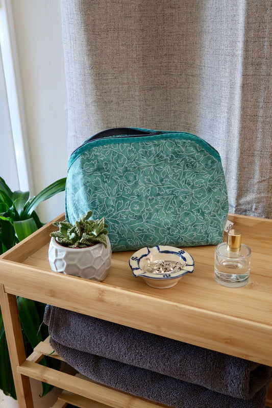 Green - Floral - Handmade - Makeup-bag - Omel Studio - Toiletry bag