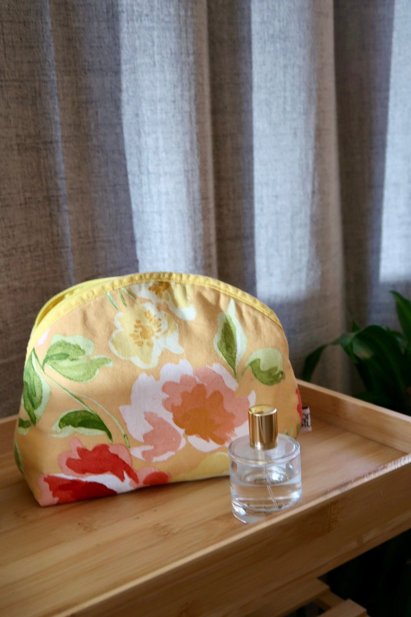 Yellow - Floral - Handmade - Makeup-bag - Omel Studio - Toiletry bag