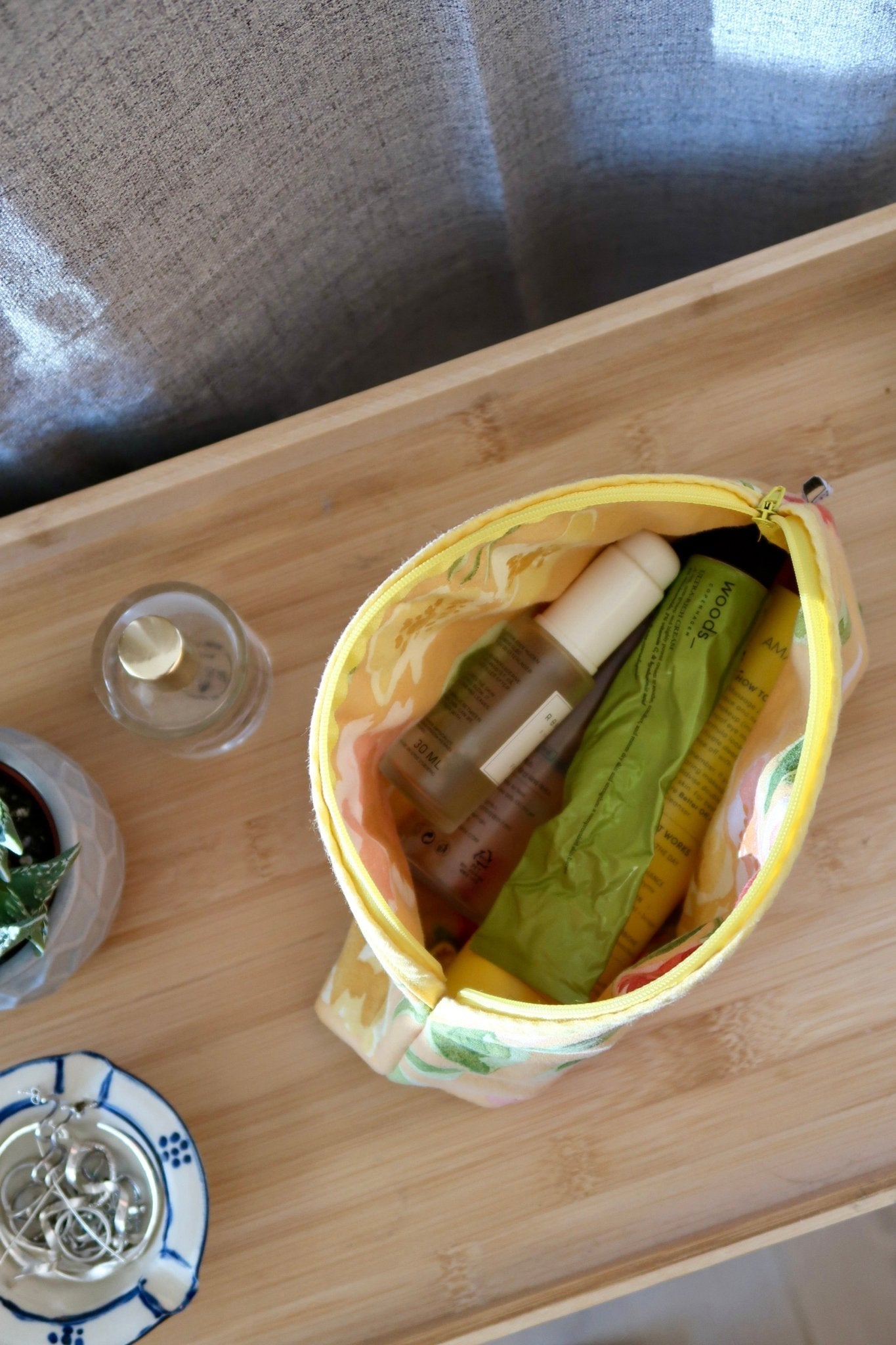 Yellow - Floral - Handmade - Makeup-bag - Omel Studio - Toiletry bag